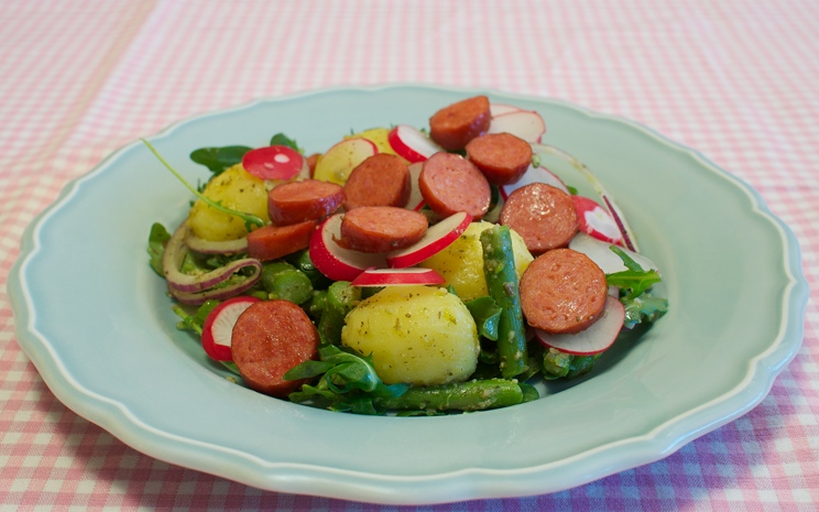 Pestopotatissallad med chorizo och sparris