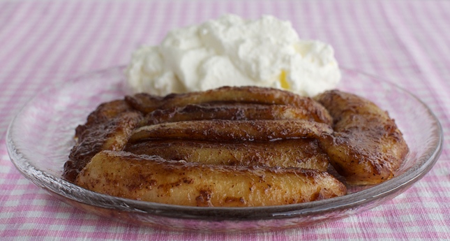 Stekta bananer med glass